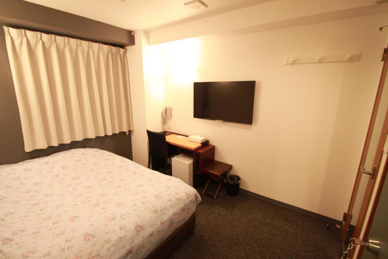 Toyama Town Hotel Exterior foto
